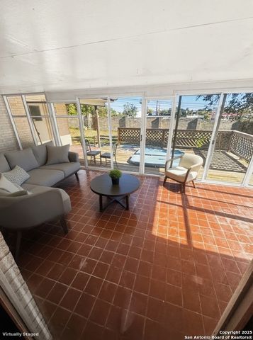 8702 Dudley, San Antonio, TX 78230