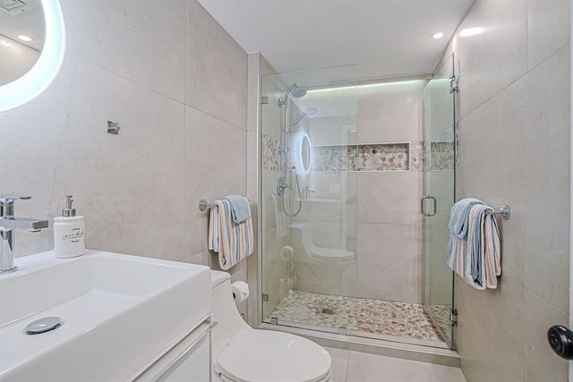 4 Meadowview Lane, Merrimack, NH 03054