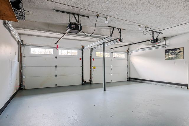 4 Meadowview Lane, Merrimack, NH 03054