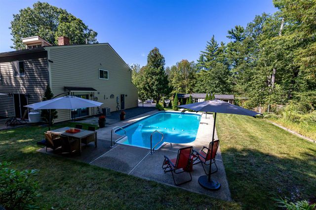 4 Meadowview Lane, Merrimack, NH 03054