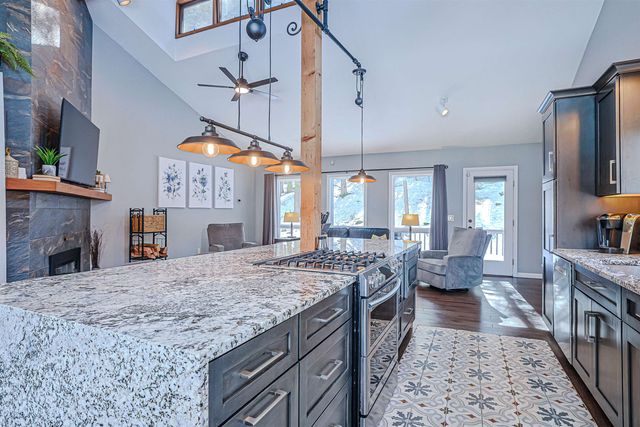 4 Meadowview Lane, Merrimack, NH 03054