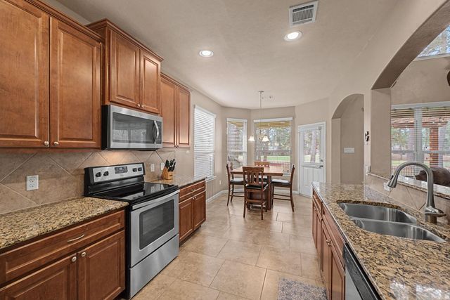 14007 Fountainview Drive, Montgomery, TX 77356