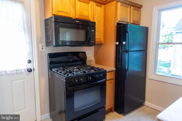 431 W LINCOLN AVE, Magnolia, NJ 08049