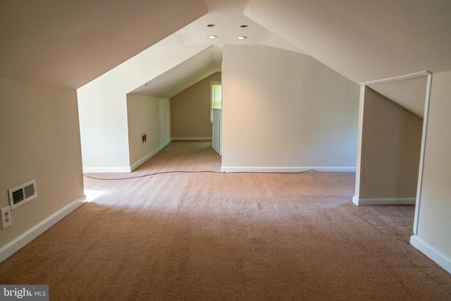 431 W LINCOLN AVE, Magnolia, NJ 08049
