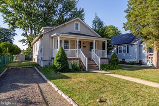 431 W LINCOLN AVE, Magnolia, NJ 08049
