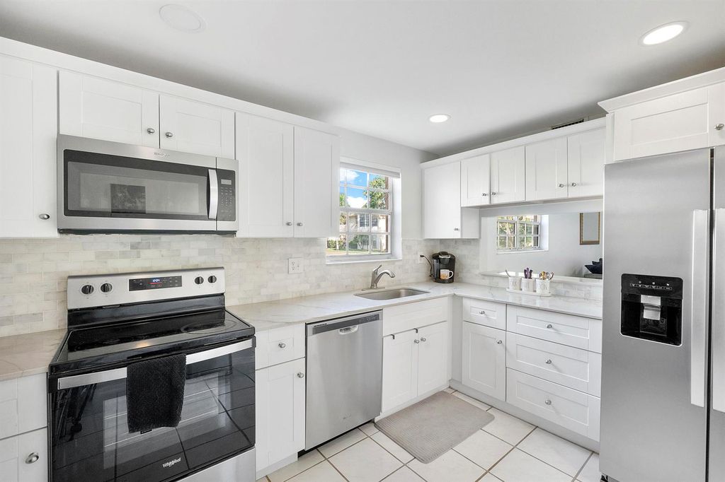 1700 Dover Road 113-a, Delray Beach, FL 33445