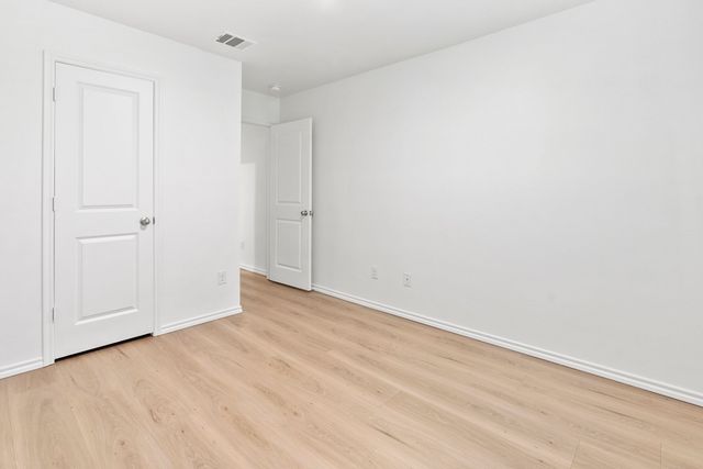 103 Gallant Fox Lane, Caddo Mills, TX 75135