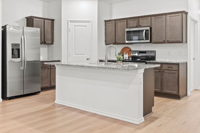 103 Gallant Fox Lane, Caddo Mills, TX 75135