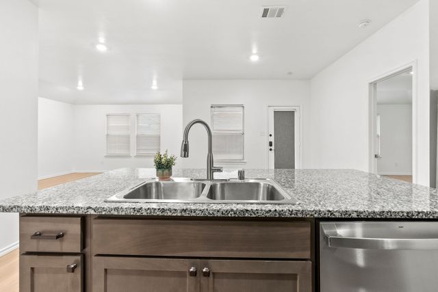 103 Gallant Fox Lane, Caddo Mills, TX 75135