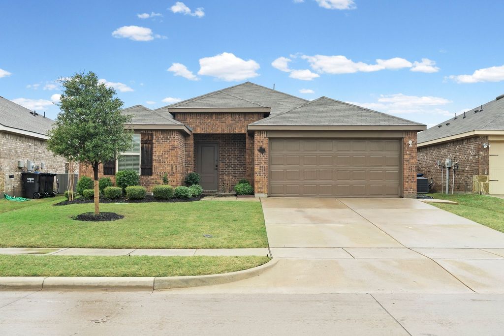 103 Gallant Fox Lane, Caddo Mills, TX 75135