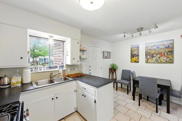 606 W North Loop BLVD, Austin, TX 78751