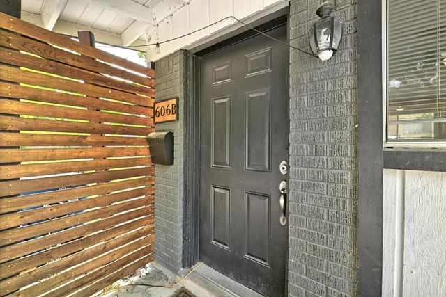 606 W North Loop BLVD, Austin, TX 78751