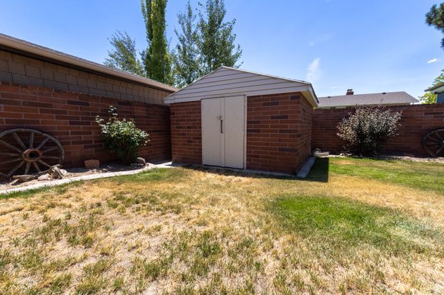 2079 W ARTHUR DR, West Jordan, UT 84084
