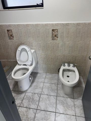 5260 SW 2nd St, Miami, FL 33134