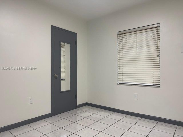 5260 SW 2nd St, Miami, FL 33134