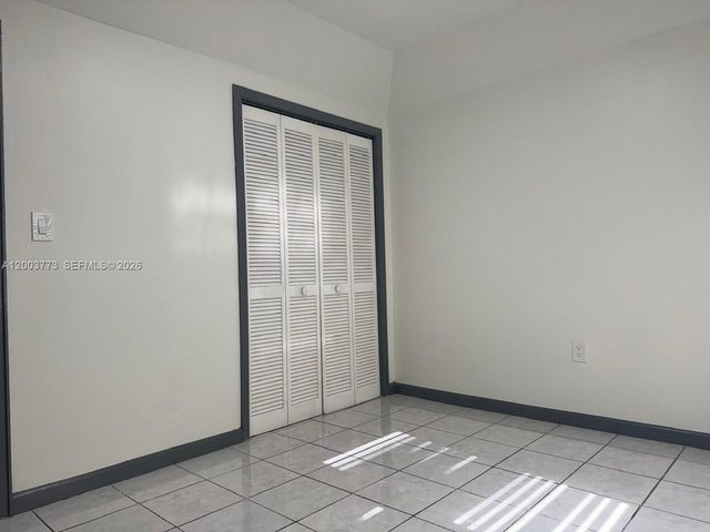 5260 SW 2nd St, Miami, FL 33134