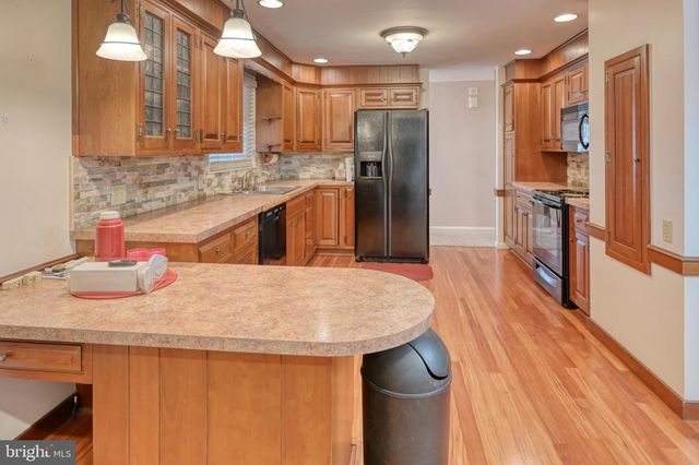 601 N COLLEGE ST, Myerstown, PA 17067