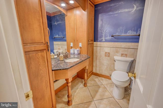 601 N COLLEGE ST, Myerstown, PA 17067