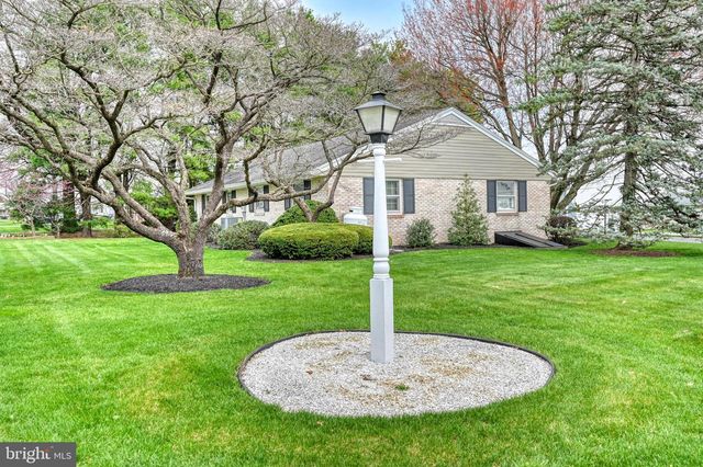601 N COLLEGE ST, Myerstown, PA 17067
