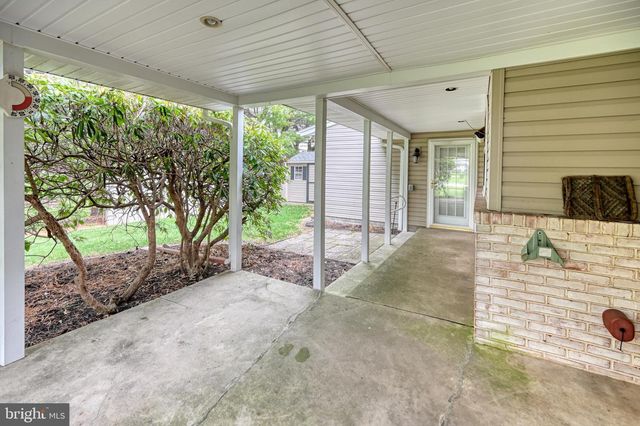 601 N COLLEGE ST, Myerstown, PA 17067