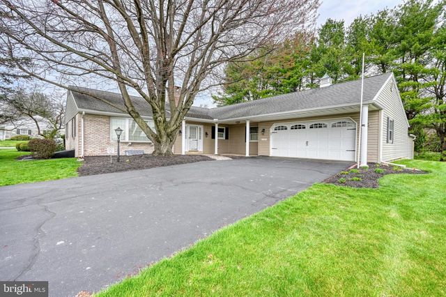 601 N COLLEGE ST, Myerstown, PA 17067