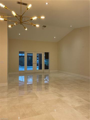 212 SE 31st TER, Cape Coral, FL 33904