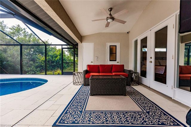 212 SE 31st TER, Cape Coral, FL 33904