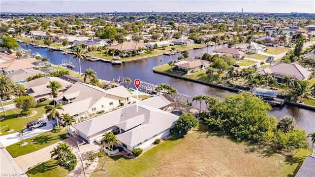 212 SE 31st TER, Cape Coral, FL 33904
