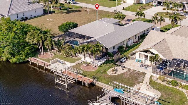 212 SE 31st TER, Cape Coral, FL 33904