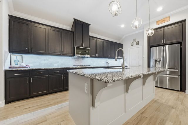 813 8th Street, Argyle, TX 76226