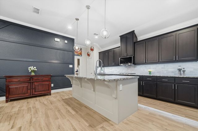 813 8th Street, Argyle, TX 76226