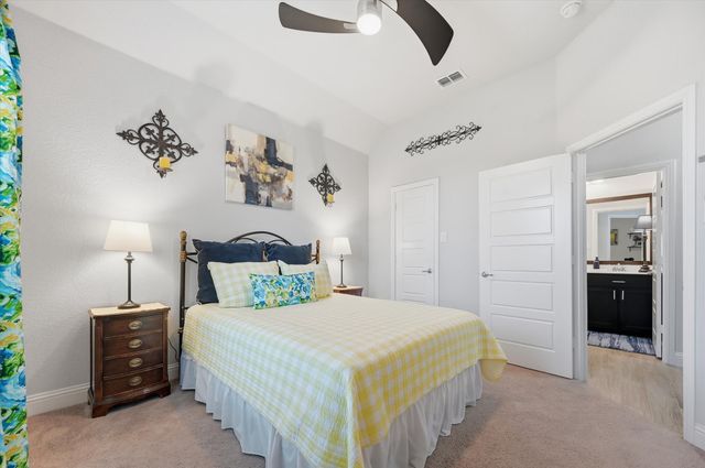 813 8th Street, Argyle, TX 76226