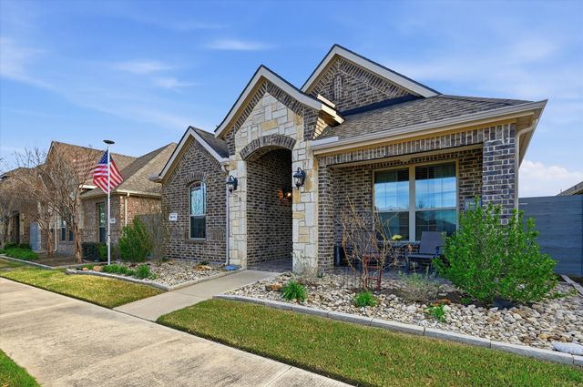 813 8th Street, Argyle, TX 76226