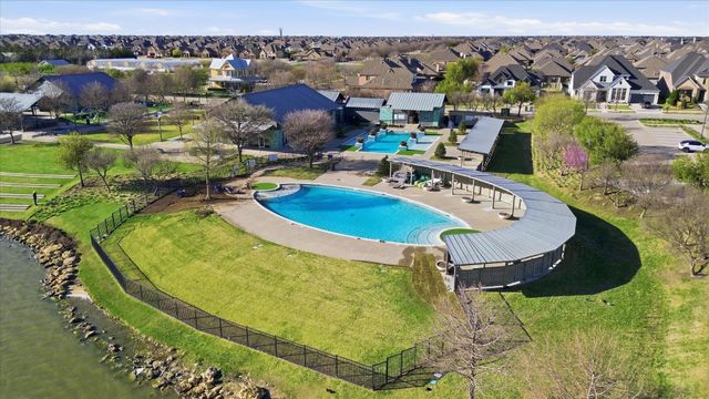 813 8th Street, Argyle, TX 76226