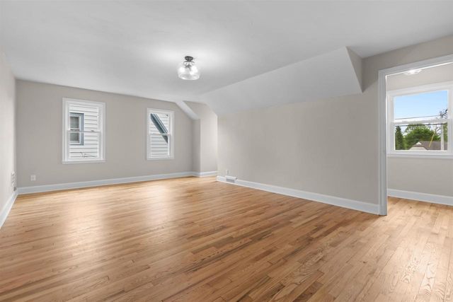 706 LINCOLN STREET, Neenah, WI 54956