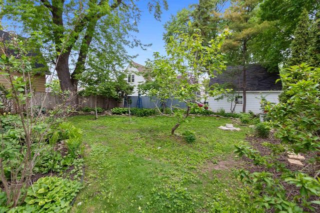 706 LINCOLN STREET, Neenah, WI 54956