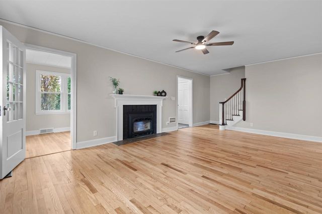 706 LINCOLN STREET, Neenah, WI 54956