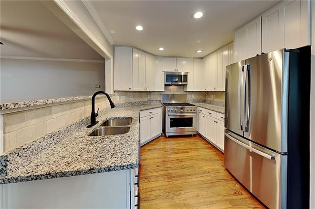 2427 Brookvine Lane, Marietta, GA 30062