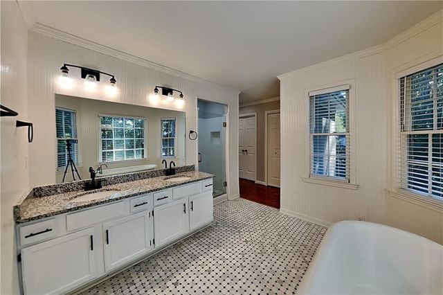 2427 Brookvine Lane, Marietta, GA 30062