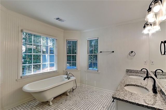 2427 Brookvine Lane, Marietta, GA 30062