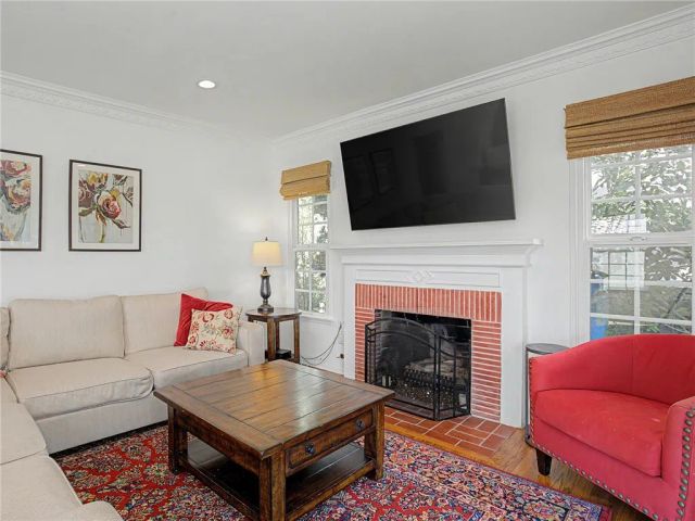 6132 W 75th Street, Los Angeles, CA 90045