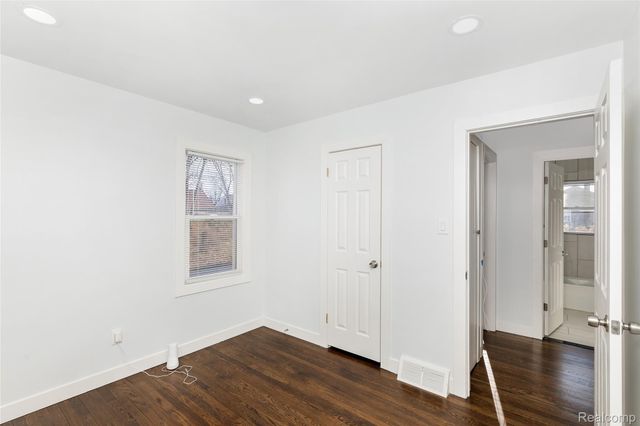 12058 Wayburn, Detroit, MI 48224