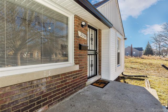 12058 Wayburn, Detroit, MI 48224