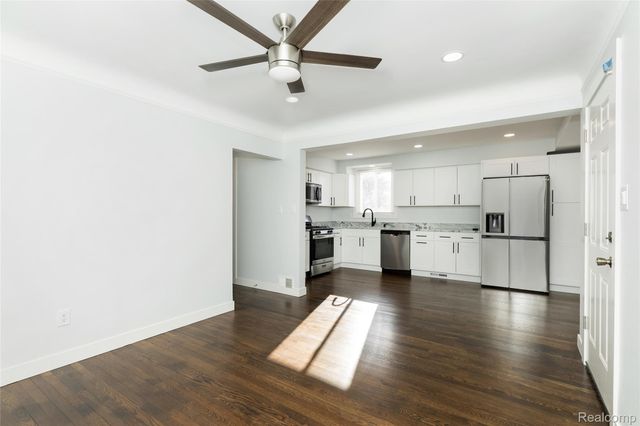 12058 Wayburn, Detroit, MI 48224