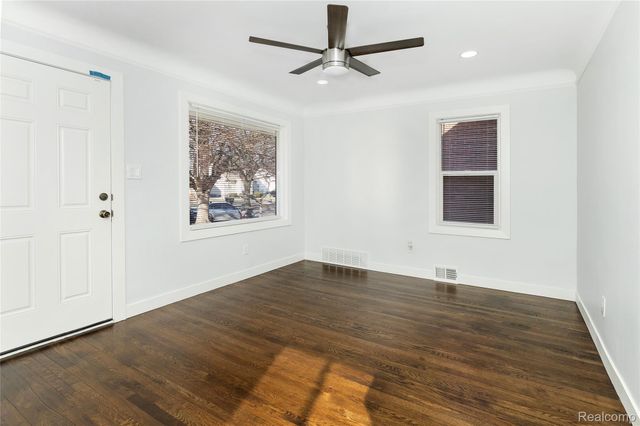 12058 Wayburn, Detroit, MI 48224