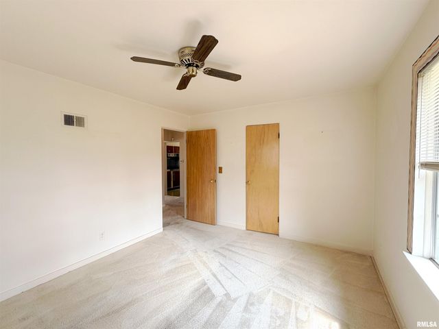 814 W STRATFORD Drive, Peoria, IL 61614