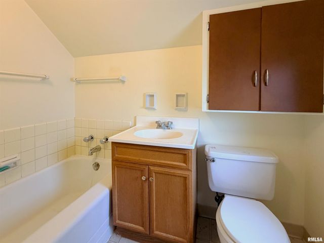 814 W STRATFORD Drive, Peoria, IL 61614