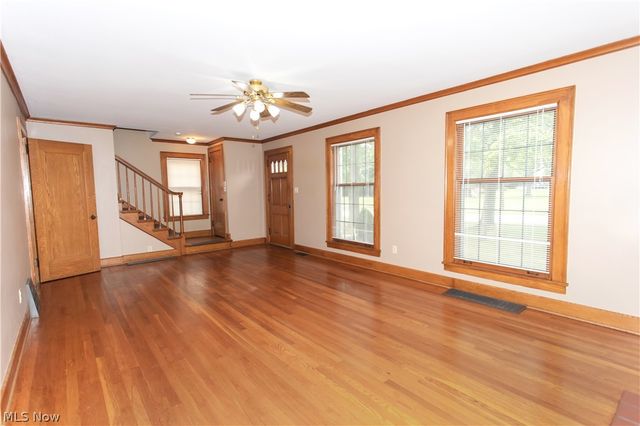 655 E Liberty Street, Hubbard, OH 44425