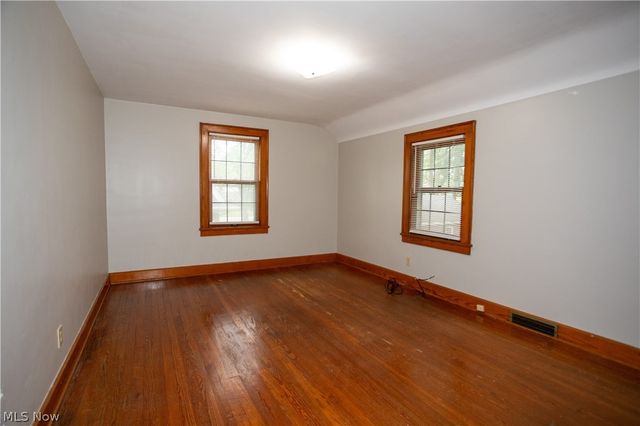 655 E Liberty Street, Hubbard, OH 44425