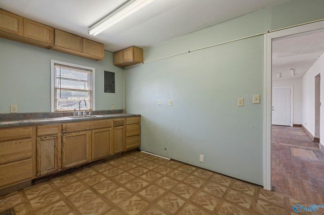 200 8th Street NW, Huntsville, AL 35805